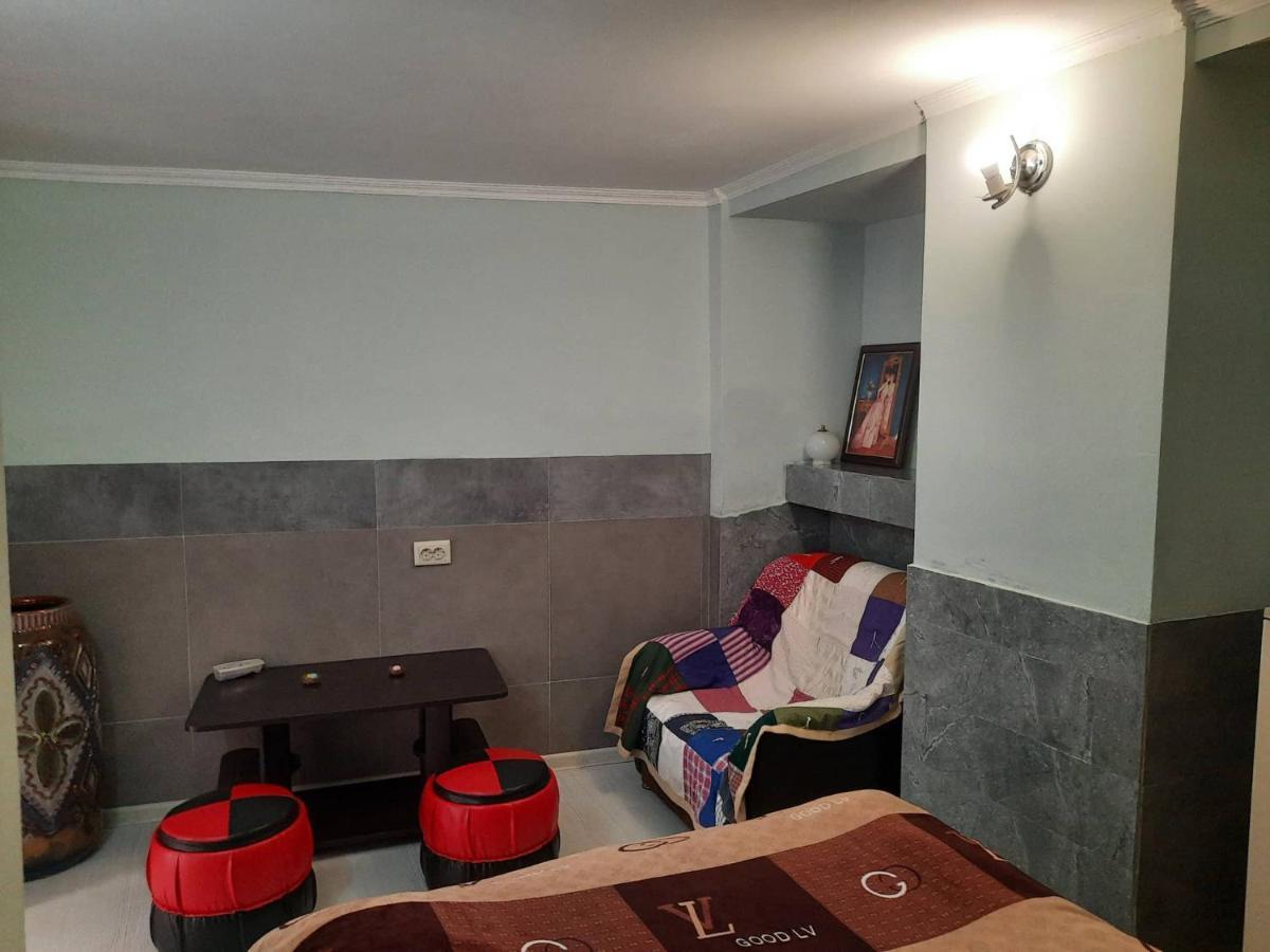 Guest House Natia Tbilisi Exteriér fotografie